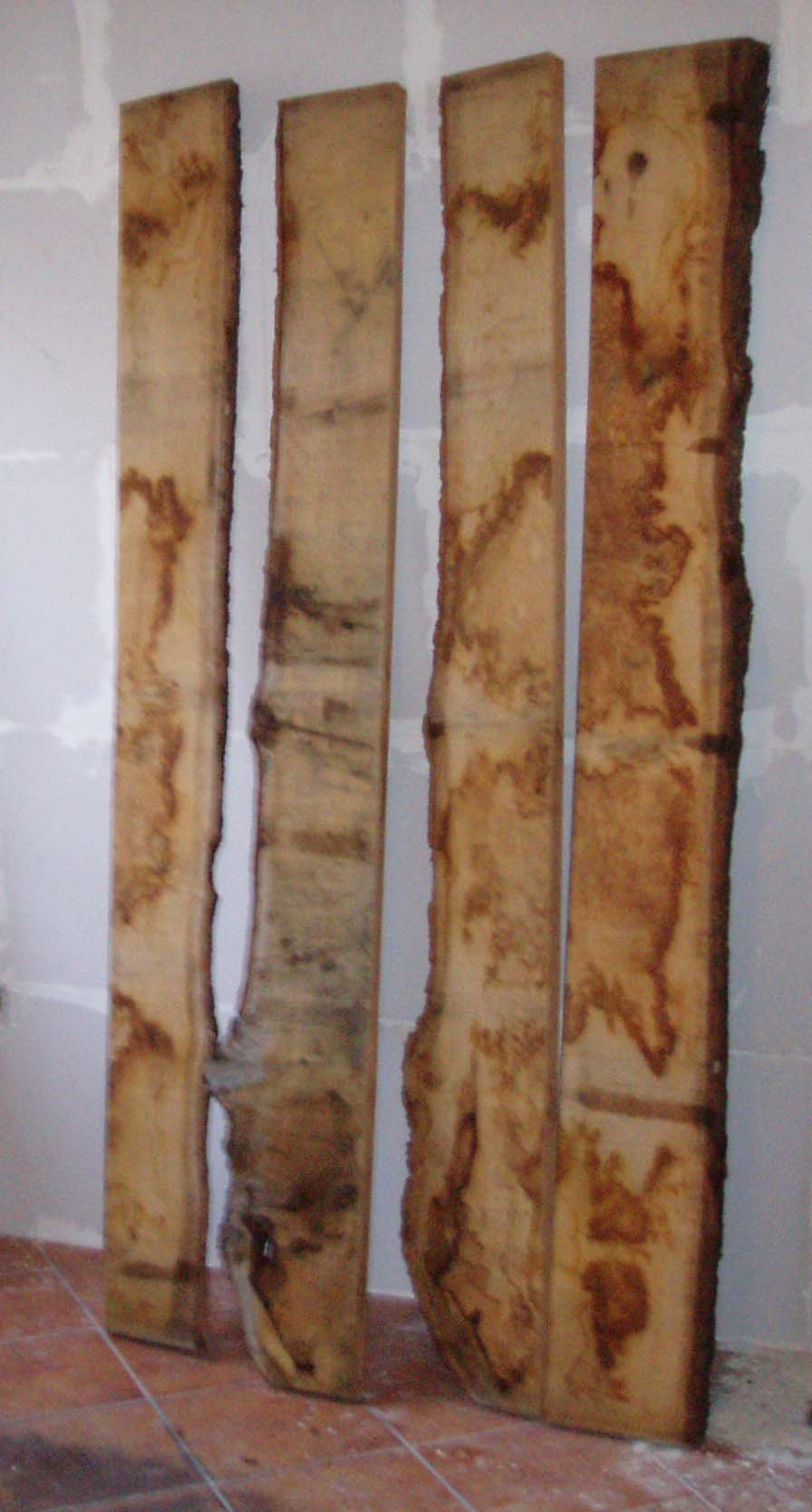 Image of Planks of sawn timber acclimatising